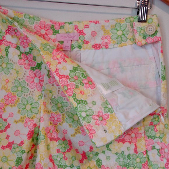 Lilly Pulitzer Floral Shorts Sloane Sunbonnet Eyelet Lace Pink Yellow Size 2 - Picture 7 of 16
